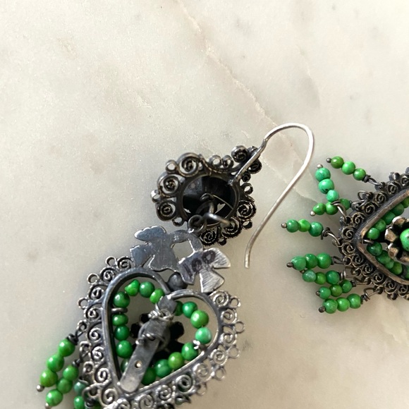 Silver and green heart earrings made by Oaxacan artisan Federico Jimenez - Picture 7 of 7